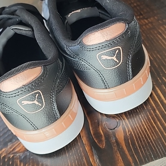 Black leather with copper color detail Puma sneakers, like new! - Picture 3 of 7